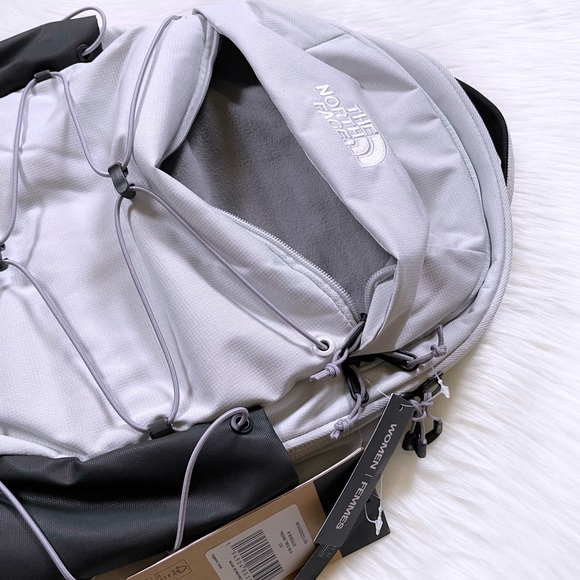 The North Face Women’s Borealis 27 Liter Backpack - Picture 6 of 10